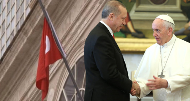 Erdoğan’ın Tarihi Ziyareti ile Vatikan’da İlk Kez Türk Bayrağı Dalgalandı