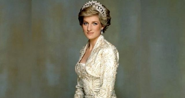 Prenses Diana’dan ünlü yayıncıya yüz kızartan soru: Göğüslerim çok mu küçük?