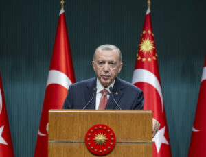 Erdoğan’dan bayram iletisi: Türkiye Yüzyılı’mızı hayal olmaktan çıkarıp gerçeğe dönüştüreceğiz