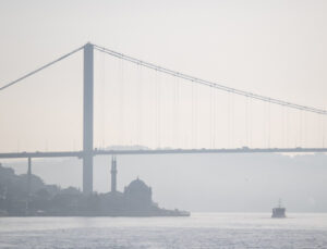 Boğazlardan gemi geçişine zam 