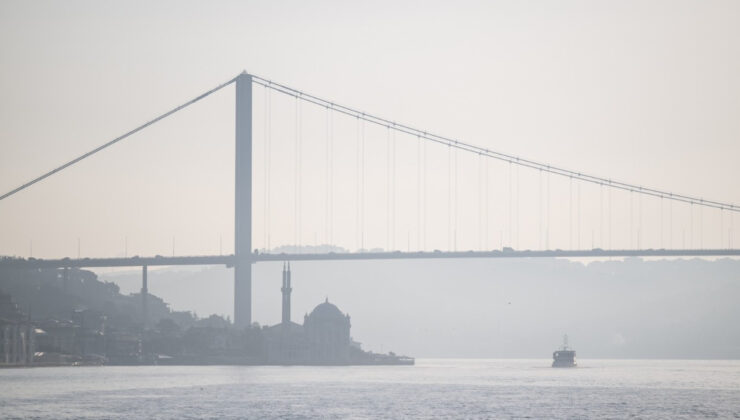 Boğazlardan gemi geçişine zam 