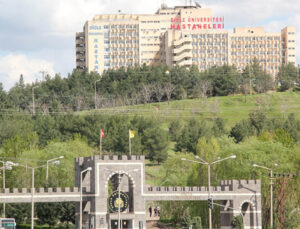 Dicle Üniversitesi’nde kadavrasız tıp eğitimi: ‘Öğrencinin dokuyu görmesi gerekiyor’