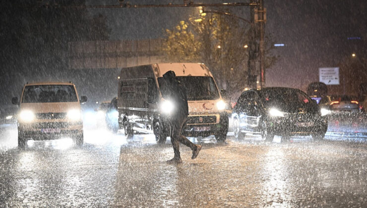 Sel ve fırtınanın bilançosu: 9 kişi hayatını kaybetti