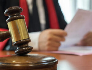 Ünlü isimler bakanlığa icra takibi başlattı: Borç milyonu aştı