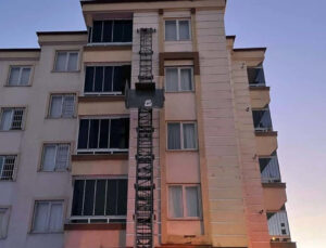 Yük asansörünün kapağı açıldı, iki kuzen 15 metre yükseklikten düştü