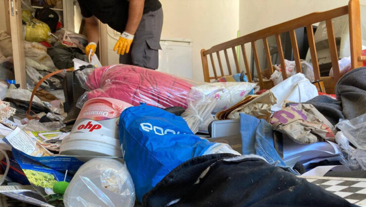 Eskişehir’deki bir konuttan 9 kamyon çöp çıkartıldı
