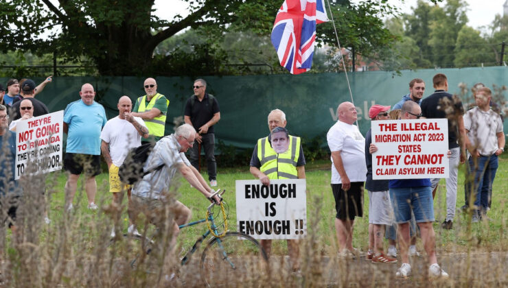 İngiltere’de ırkçı aksiyonlar: 13 yaşındaki çocuk hatalı bulundu