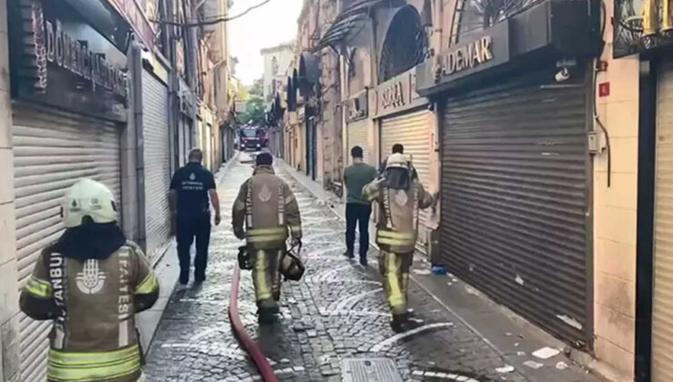 Kapalıçarşı’da yangın: 1 polis hastaneye kaldırıldı