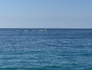 Kastamonu’da batan teknedeki 3 kişiyi arama çalışmaları sürüyor