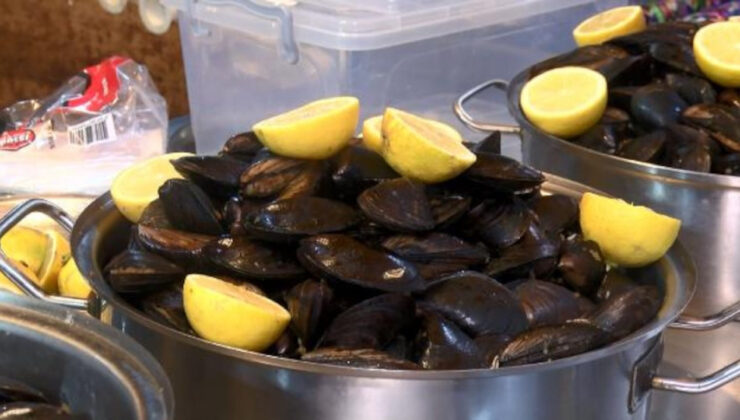 Üsküdar’da 1 ton kaçak midye ele geçirildi