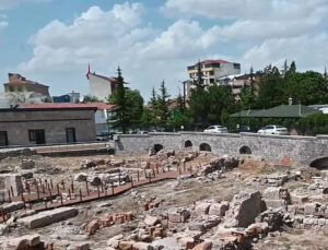 Yozgat’taki 2 bin yıllık tarihi Roma hamamı sıcak suya yine kavuştu