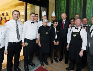 Erdoğan’ın tatlı molası: Frappeyi sen mi yaptın?