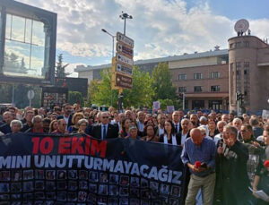 10 Ekim katliamında hayatını kaybedenler anıldı: 9 yıldır adalet çabası devam ediyor