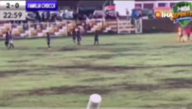 Alana yıldırım düştü: 1 futbolcu öldü, 7 yaralı