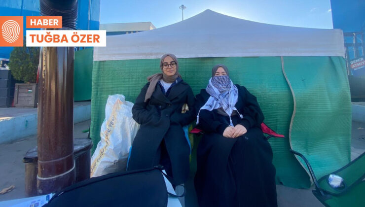 Filistin yardım gemisi nöbetindeki kadınlar: AK Parti ile tıpkı mahalleden değiliz