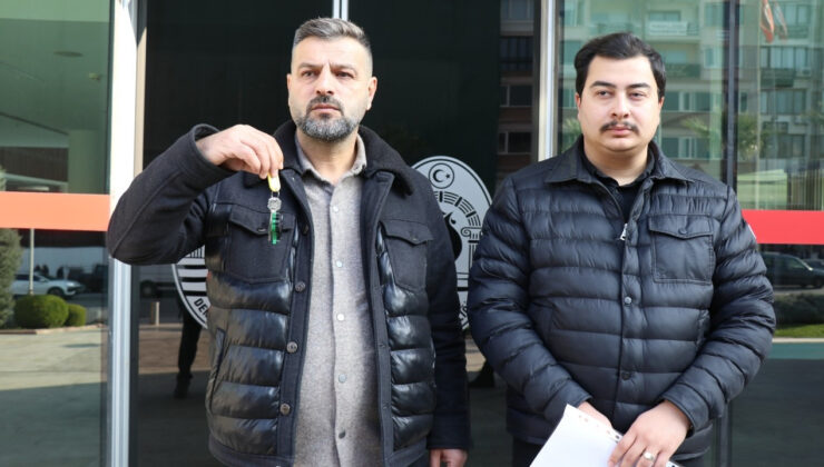 Denizlispor kulüp anahtarlarından biri belediyeye bırakıldı